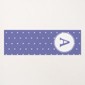 Monogram Modern Periwinkle White Polka Dots Yogamatte (Rückseite (Horizontal))