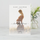 Monogram Modern Script Foto Baby Shooter Einladung (Stehend Vorderseite)