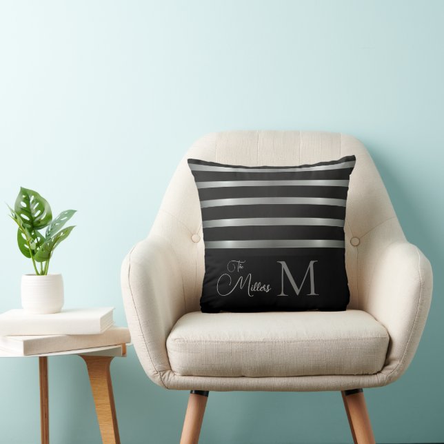 Monogram, Modern Silver Strips, Familienname Kissen (Stuhl )