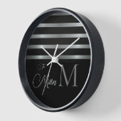 Monogram, Modern Silver Strips, Familienname Uhr (Winkel)