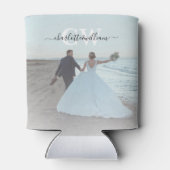 Monogram Modern Trendy 2 Foto Gastgeschenke Hochze Dosenkühler (Rückseite)