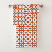 Monogram Modern Trendy Geometric Orange Gray Badhandtuch Set (Insitu)
