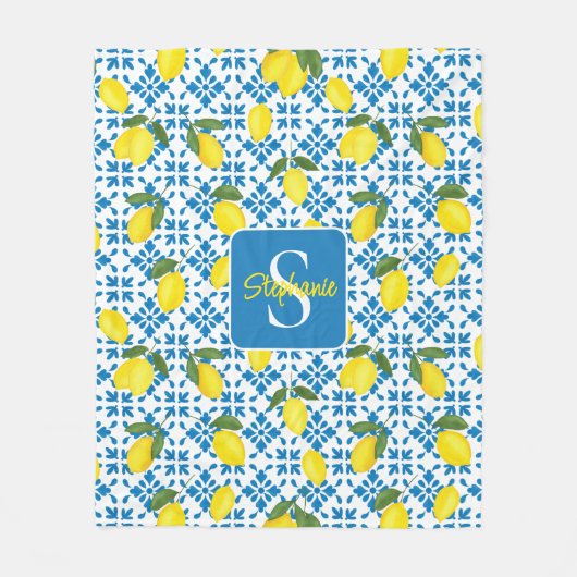 Monogram Name Blue French Tile Lemon Pattern Fleecedecke (Vorderseite)