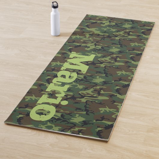 Monogram Name Camouflage Army Veteran Yoga Mat Yogamatte (Beispiel)