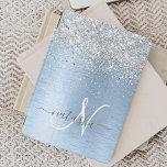 Monogram, Name des blauen, gebürsteten Metalls Sil iPad Pro Cover<br><div class="desc">Dieses schicke Design mit hübsch silber glänzenden Glitzer auf blau gebürstetem metallischem Hintergrund ist einfach zu personalisieren.</div>