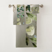 Monogram Name Green Blätter Golden Bronze Elegante Badhandtuch Set (Insitu)