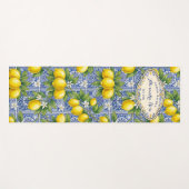 Monogram Name Lemon Blue French Country Tile  Yogamatte (Vorderseite (Horizontal))