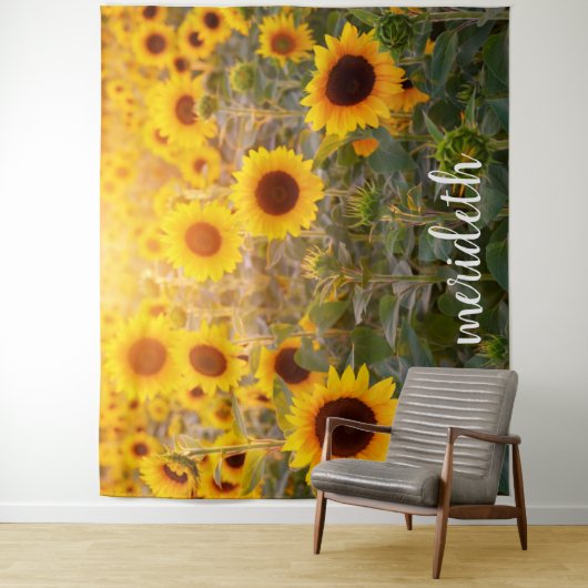 Monogram Name Trendy Field of Yellow Sunflowers Wandteppich (Beispiel)