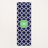 Monogram Navy Blue and White Quatrefoil Pattern Yogamatte (Vorderseite)