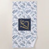 Monogram Navy Blue Gold Botanical Blätter Ferns Strandtuch (Vorderseite)
