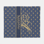 Monogram Navy Blue Gold Crown King Queen NEWLYWEDS Fleecedecke (Vorderseite (Horizontal))