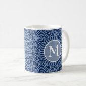 Monogram Navy Blue White Spirals - Personalisiert Kaffeetasse (VorderseiteRechts)