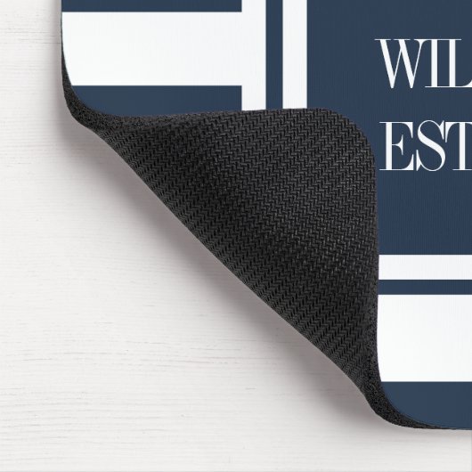 Monogram Navy Blue White Strip Personalisiert Mousepad (Ecke)