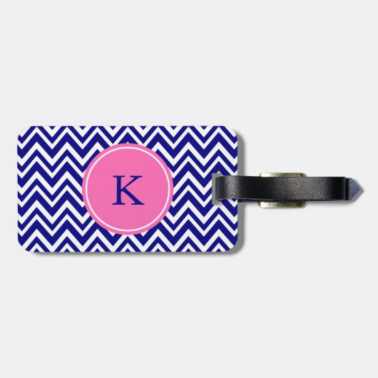 Monogram Navy Blue Zickzack Pattern mit Hot Pink Gepäckanhänger (Rückseite horizontal)
