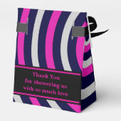 Monogram Niedlich Stripe Babydusche Geschenkschachtel (Rückseite)