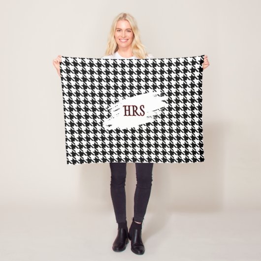 Monogram or Name, Black & White Houndstooth Fleecedecke (Beispiel)