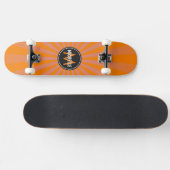 Monogram Orange Funky Sun Rays Muster Skateboard (Horizontal)