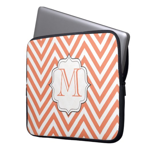 Monogram Orange Zickzack Designer Notebook-Bag Laptopschutzhülle (Vorderseite Links)