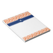 Monogram Orange Zigzag Muster Notizblock (angewinkelt)