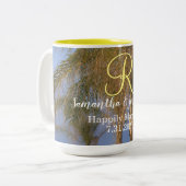 Monogram Palm Trees Hochzeitsstipps-Tasse Zweifarbige Tasse (Vorderseite Links)