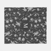 Monogram Passion Blume Dunkelgrau Fleecedecke (Vorderseite (Horizontal))