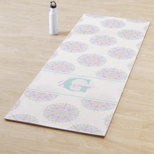 Monogram Pastel Rainbow Sundae Polka Dot Mandala Yogamatte (Beispiel)