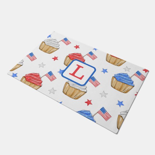 Monogram Patriotic Cupcake Flag Star Preppy Fußmatte (Schrägansicht)