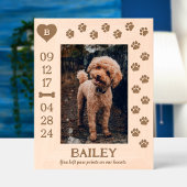 Monogram-Paw druckt auf unserem Hearts-Dog-Memoria Geätzte Rahmen