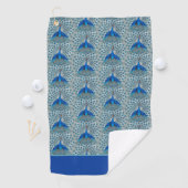 Monogram Peacock Aquamarin Blau-Weiß-Monogramm-Bec Golfhandtuch (Insitu)