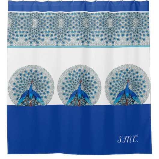 Monogram Peacock Aquamarin Blau-Weiß-Monogramm Duschvorhang (Vorderseite)