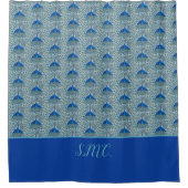 Monogram Peacock Aquamarin Blau-Weiß-Monogramm Duschvorhang (Vorderseite)