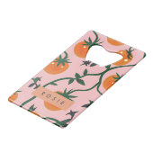 Monogram Personalisiert Retro Tomato Vine Muster Geldbeutel Flaschenöffner (Vorderseite Schrägansicht)