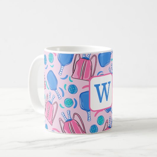 Monogram Pickleball Paddles and Balls Pink Preppy Kaffeetasse (Vorderseite Links)