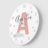 Monogram Pink Baby Initial Name Nursery Wall Große Wanduhr (Winkel)