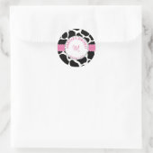 Monogram Pink Black Cow Print Birthday Name Runder Aufkleber (Tasche)