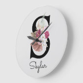 Monogram Pink Boho Girly Floral Initial Große Wanduhr (Winkel)