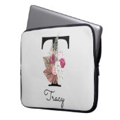 Monogram Pink Boho Girly Floral Initial t Laptopschutzhülle (Vorderseite Links)