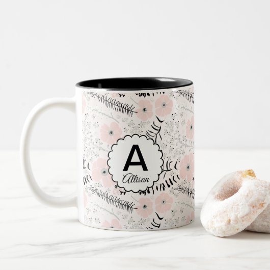 Monogram Pink Grau Floral Muster Zweifarbige Tasse (Mit Donut)