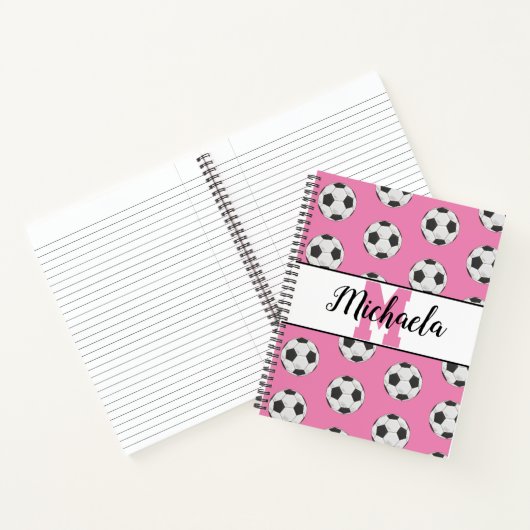 Monogram Pink Initial Soccer Ball Muster Notizblock (Innenseite)