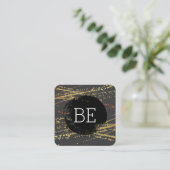 Monogram Pinselgoldspatter Quadratische Visitenkarte (Stehend Vorderseite)