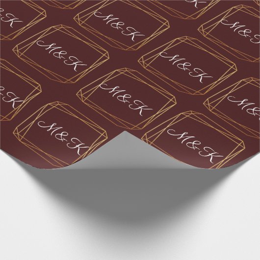 Monogram Polygonal Burgundy Gold Geometding Weddin Geschenkpapier (Ecke)