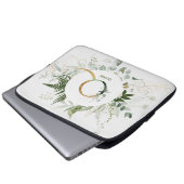 Monogram Q Fern & Eukalyptus Wreath Laptop Sleeve (Vorne Knopf)