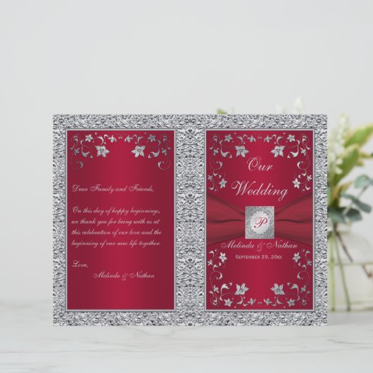 Monogram Red, Silver Foil-LOOK Wedding Program (Stehend Vorderseite)