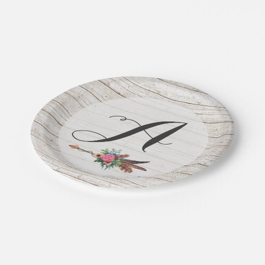 Monogram Rustic Bohemisch Feathers Arrow Wedding Pappteller (Schrägansicht)