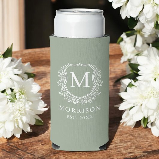Monogram Sage Green Wappen Botanical Wedding Selters Dosenkühler