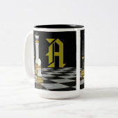 Monogram Schachspieler-Tasse Zweifarbige Tasse (Vorderseite Links)