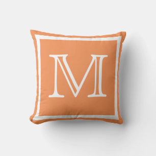 MONOGRAM schlichtes, helles orangefarbenes Pfirsic Kissen
