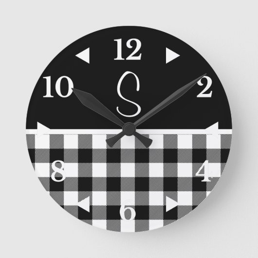 Monogram Schwarz-weiß Buffalo Kariert Farmhouse Lu Runde Wanduhr (Vorderseite)