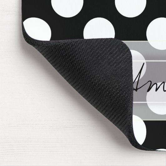 Monogram Schwarz-weiß Chic Polka Dot Muster Mousepad (Ecke)