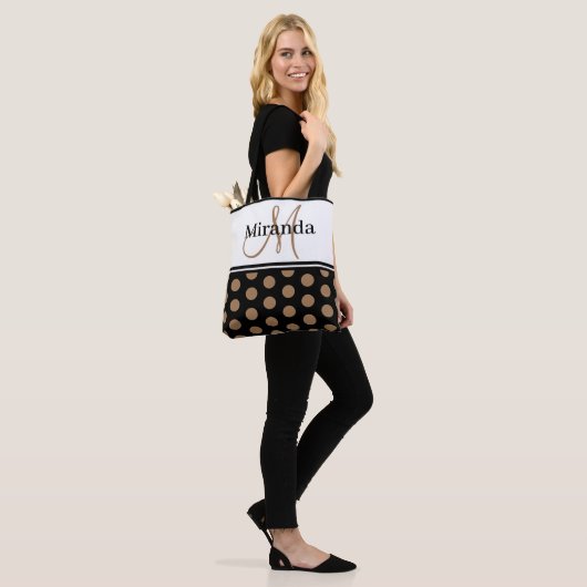 Monogram Schwarz-weiß Polka Dot Script Tasche (Am Model)